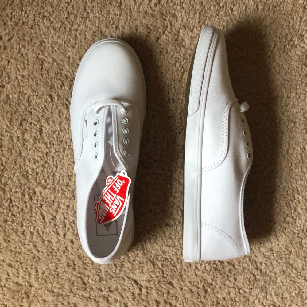 Women’s Vans Authentic Lo Pro